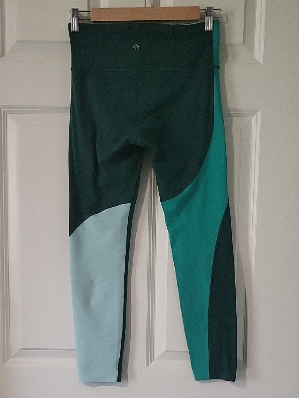 Women’s Athleta High Rise Colorblock Leggings Small Teal Mint Athletic Yoga Pant - Picture 3 of 13